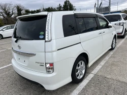 TOYOTA ISIS 2014/2 26