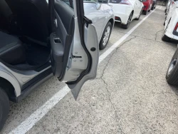 NISSAN TIIDA 2012 33