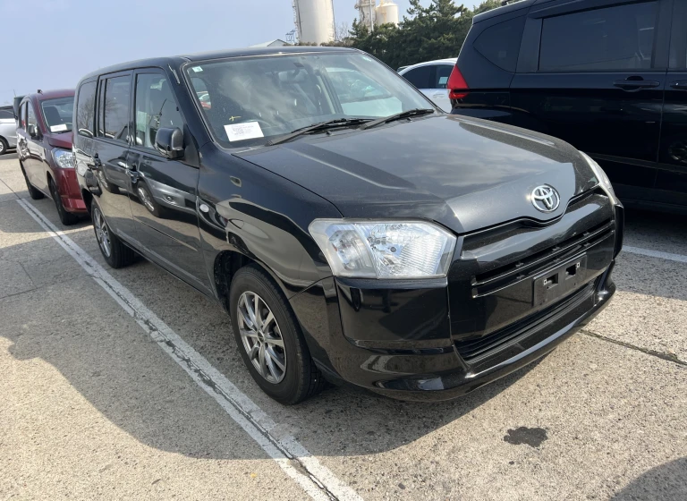 TOYOTA SUCCEED 2015/5