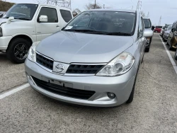 NISSAN TIIDA 2012 14