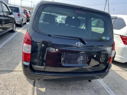 TOYOTA SUCCEED 2015/5 38